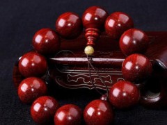 小葉紫檀和血檀怎么分辨 小葉紫檀和血檀區(qū)別