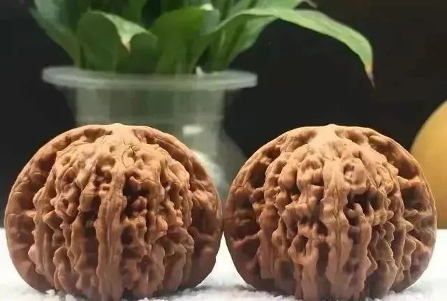 核桃盤玩方法_核桃盤玩方法與技巧_核桃盤玩方法視頻教程