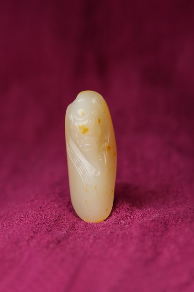 串玉吊墜的視頻_古玉雕串_古代玉串圖片