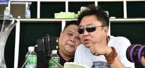 龍紋桃核手串能辟邪嗎_龍紋桃核手串_龍紋桃核手串如何包漿把玩