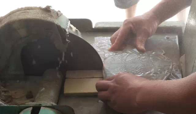 玉石三軸雕刻機(jī)_雕刻玉石軸機(jī)器圖片_玉石機(jī)雕刻加工視頻