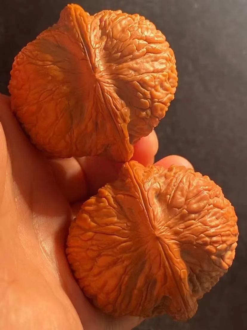 泥鰍背和田玉手鐲是什么意思_泥鰍背手鐲是什么樣的_泥鰍背文玩核桃