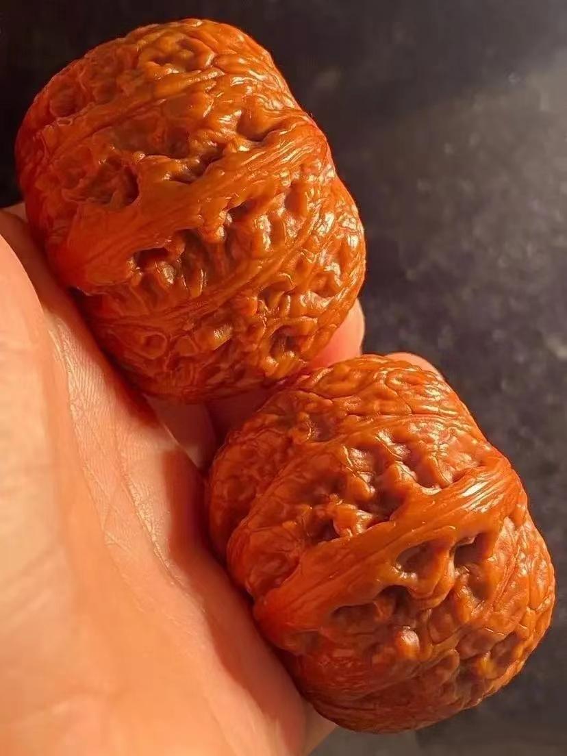 泥鰍背手鐲是什么樣的_泥鰍背文玩核桃_泥鰍背和田玉手鐲是什么意思