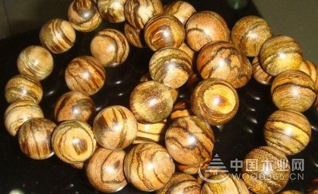 保養(yǎng)沉香手串怎么保養(yǎng)_保養(yǎng)沉香手串怎么清洗_沉香手串如何保養(yǎng)