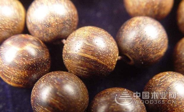 保養(yǎng)沉香手串怎么保養(yǎng)_保養(yǎng)沉香手串怎么清洗_沉香手串如何保養(yǎng)
