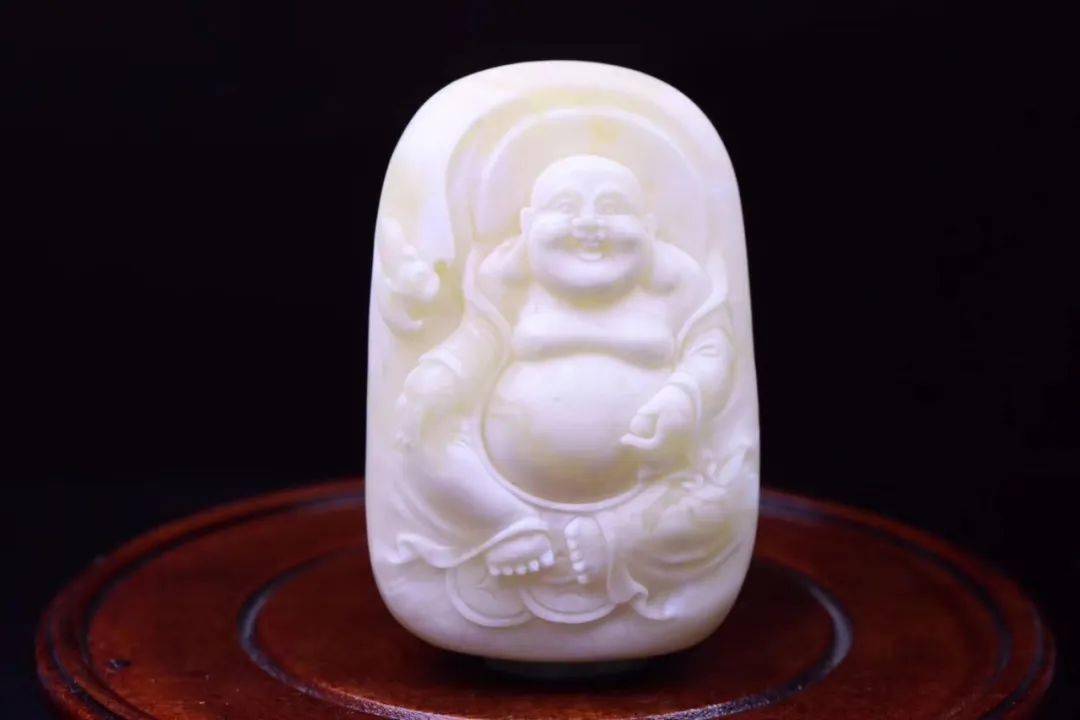 深圳松崗蜜蠟批發(fā)市場_深圳松崗賣的蜜蠟是真的嗎_深圳松崗蜜蠟琥珀交易市場