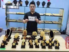 呵呵你那也叫琥珀蜜蠟一手貨源，5塊克價的蜜蠟原石見過沒？