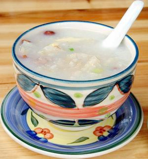 鹽黃柏的性味歸經(jīng)_鹽黃柏中藥的功效與作用_鹽黃柏的功效與作用的功能與主治