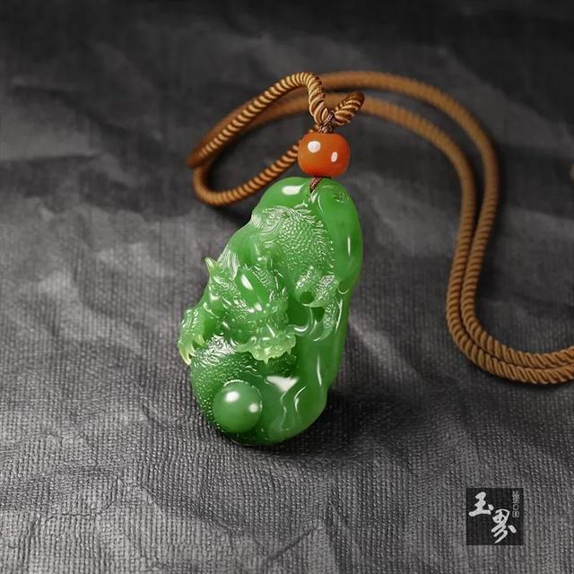 掛件作品玉雕圖片_玉雕作品掛件_玉掛件雕刻圖案大全