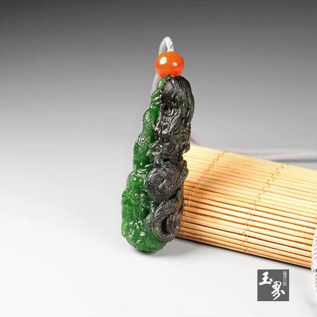 玉掛件雕刻圖案大全_掛件作品玉雕圖片_玉雕作品掛件