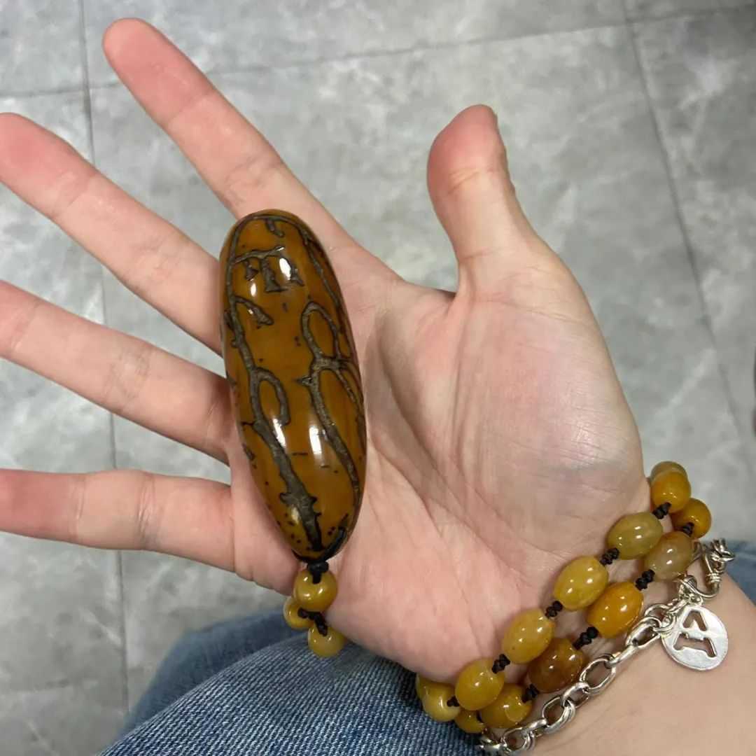 文玩手串哪種最好玩_手串值得玩文玩嗎_什么文玩手串值得玩