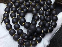 文玩「老炮」告訴你：最貴的“木質(zhì)手串“”是按這幾個(gè)標(biāo)準(zhǔn)定價(jià)的