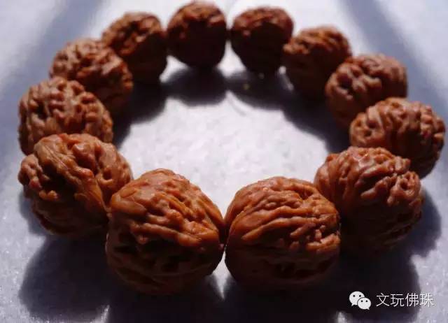 手串盤玩手法視頻_盤玩手串_手串盤玩三大忌