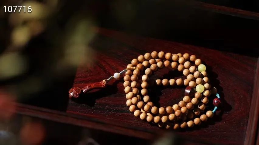 木質(zhì)手串種類_木質(zhì)手串種類大全_木質(zhì)手串種類排名