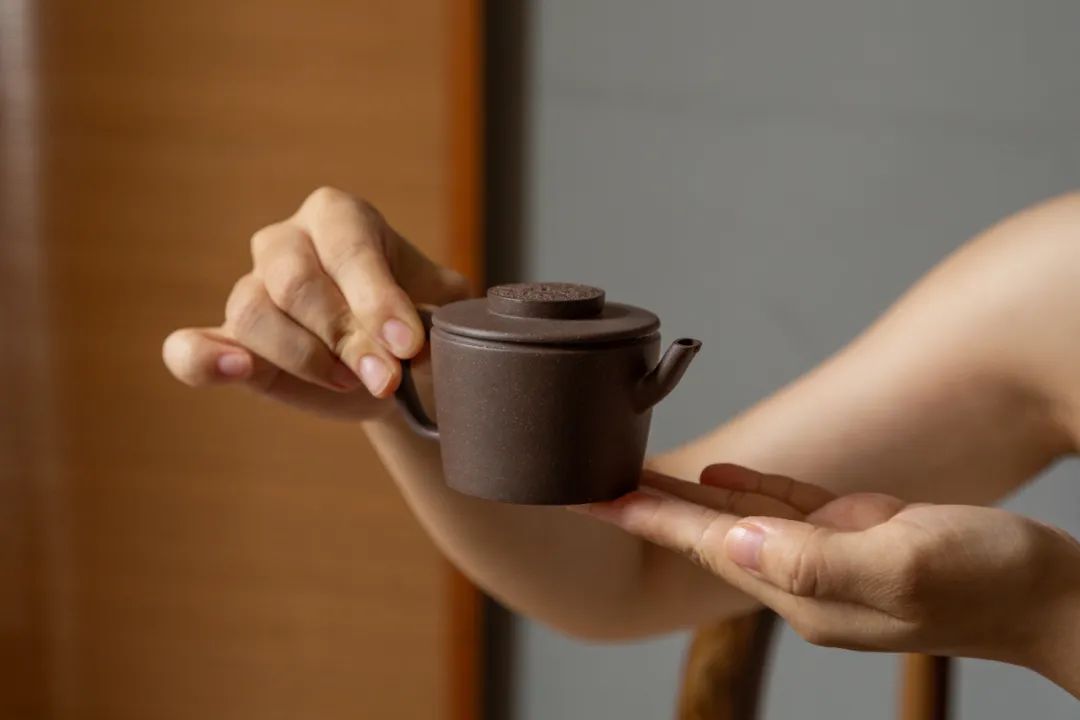 沉香泥_馬泥澇沉香特點(diǎn)_馬泥撈沉香頂級(jí)價(jià)格