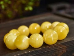戴蜜蠟的好處和禁忌